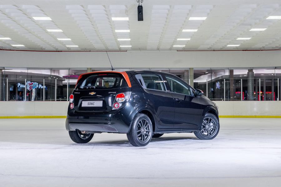  Chevrolet Sonic Black & White 2014 года  (фото 14 из 14)